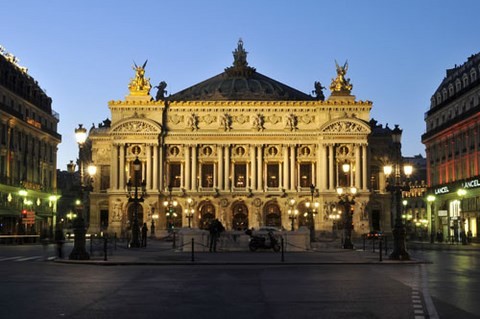 Le théâtre de l'Opéra ou palais Garnier
